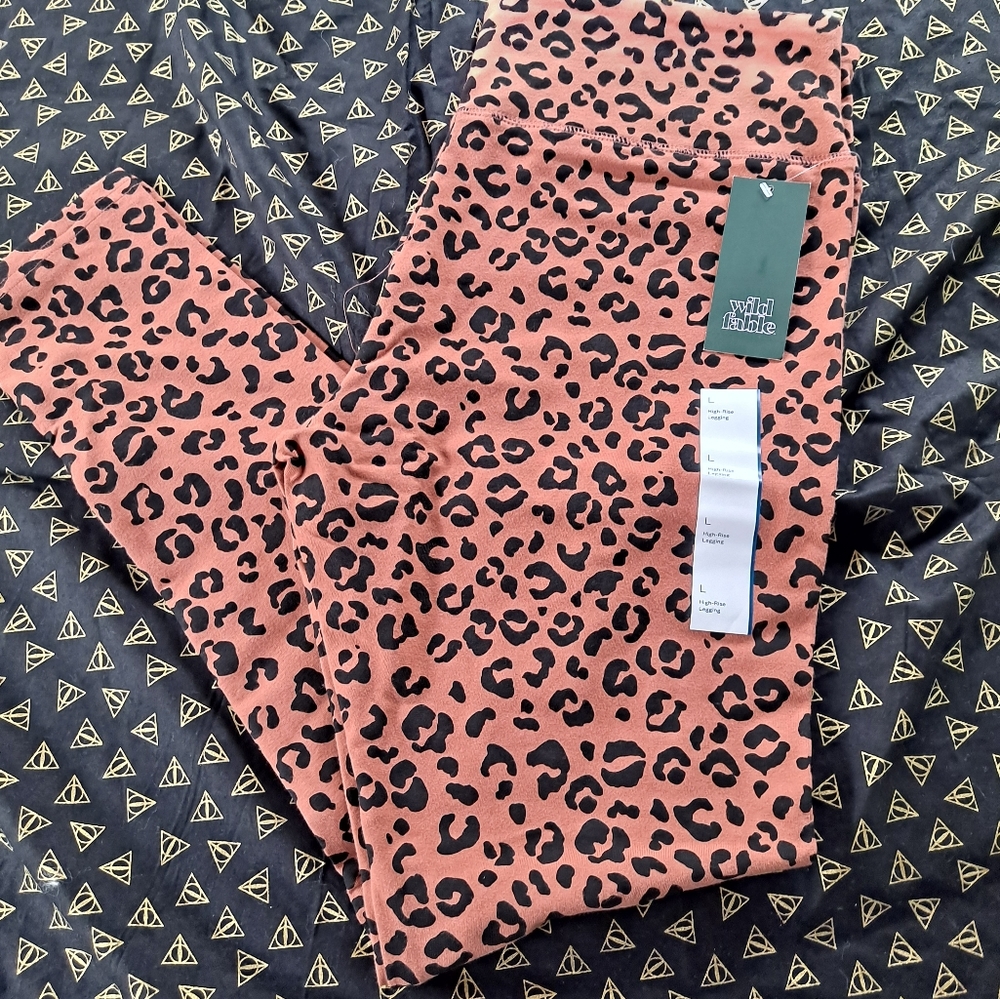 Womens Wild Fable Leopard , Size L, NWT - Picture 7 of 9